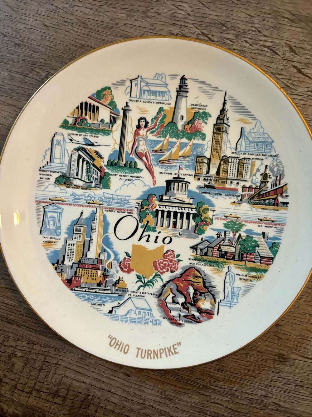 Vintage Homer Laughlin Rhythm Ohio Souvenir Collector Plate with Gold Trim